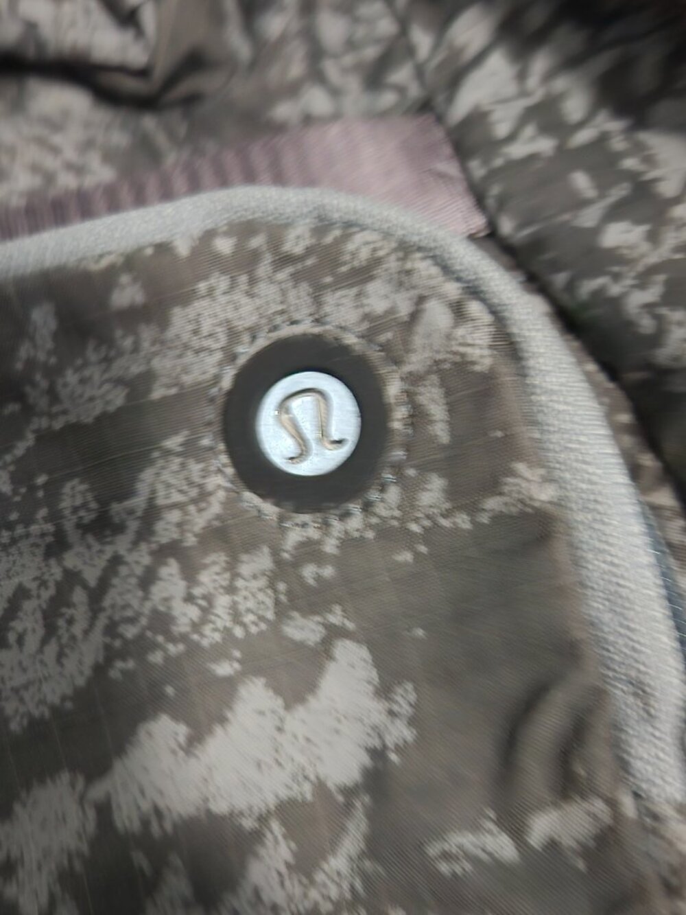 Lululemon backpack - Picture 8 of 9